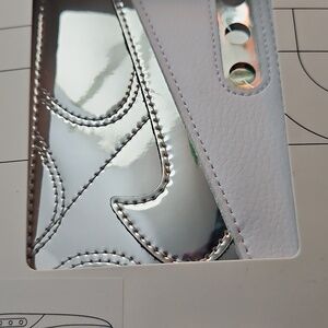 Nike Air Max 90 Card Wallet - White and Silver